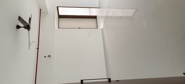Room in 2 BHK Apartment at Mayfair The View, Vikhroli West – for Sale