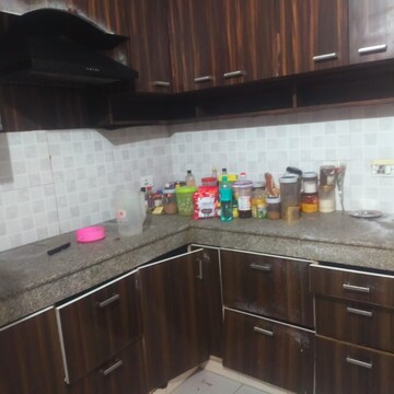 Kitchen in 3 BHK Apartment at Gomti Nagar – for Rent