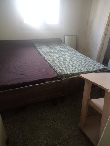 Bedroom in 3.5 BHK Apartment at Sector 5 – for Rent