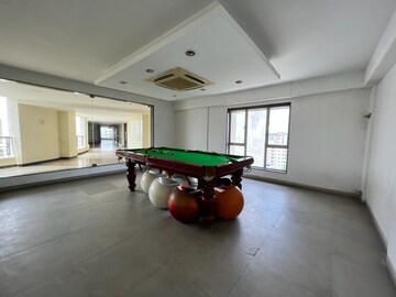  1 RK Apartment at Siddha Xanadu Studio, Bablatala – for Rent