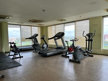 Gym in 1 RK Apartment at Siddha Xanadu Studio, Bablatala – for Rent