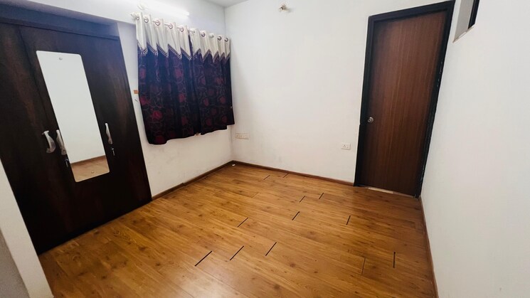 Room, lodha-lakeshore-greens 1.5 Bedroom 850 Sq.Ft. Apartment In Dombivli East Thane 8398386