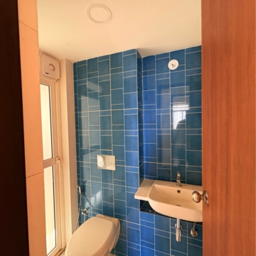 Bathroom in 1 BHK Apartment at Lodha Amara, Sandoz Baug – for Rent