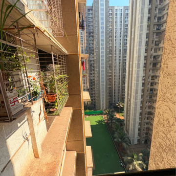 Balcony in 1 BHK Apartment at Lodha Amara, Sandoz Baug – for Rent