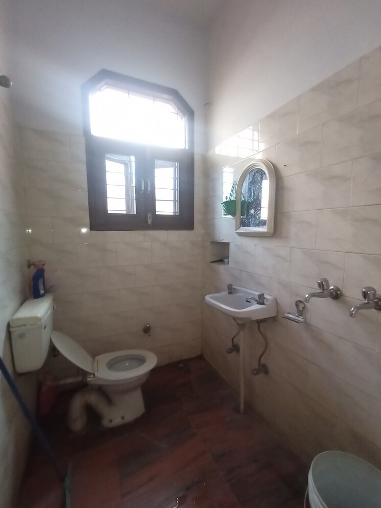 Bathroom, sector 11 2 Bedroom 1400 Sq.Ft. Independent House In Sector 11 Panchkula 8398515