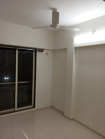 2 BHK Apartment For Rent in Sahajanand Athena, Goregaon West