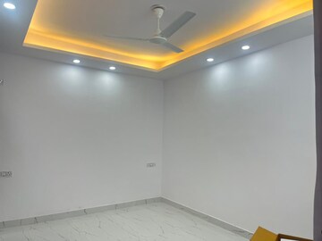 Room in 1 BHK Builder Floor at Saket – for Rent