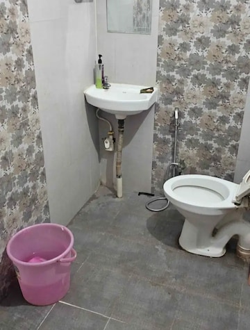 Bathroom in 2 BHK Villa at Aliganj – for Rent
