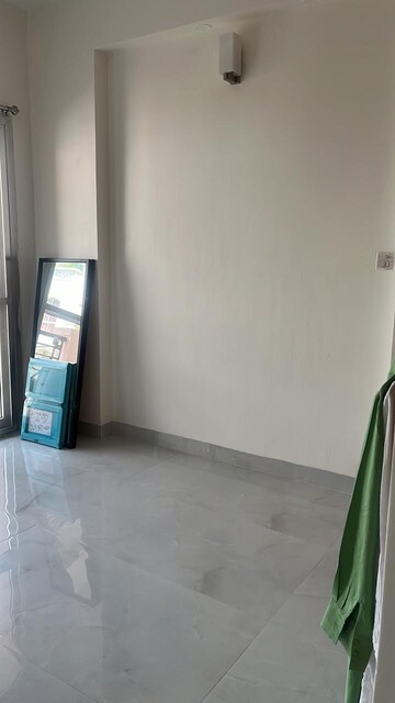 Room in 2 BHK Apartment at Domlur – for Rent
