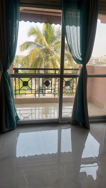 Room in 2 BHK Apartment at Domlur – for Rent