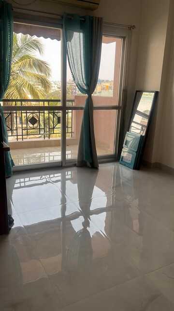 Room in 2 BHK Apartment at Domlur – for Rent