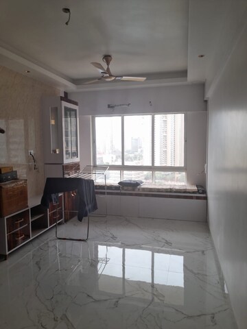 2 BHK Apartment For Rent in Chandak Cornerstone, Worli
