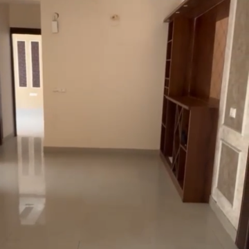 Room in 2.5 BHK Apartment at Nirala Aspire, Sector 16 Greater Noida – for Sale