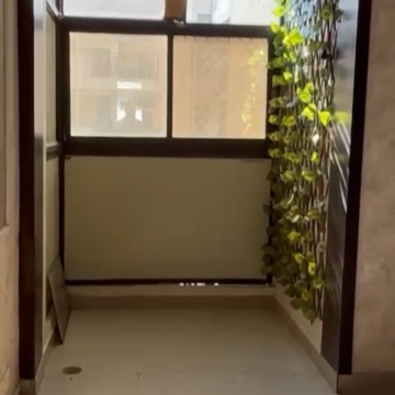 Room in 2.5 BHK Apartment at Nirala Aspire, Sector 16 Greater Noida – for Sale