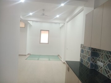 Bathroom in 2 BHK Builder Floor at Cosmos Floors, Sector 52 – for Rent