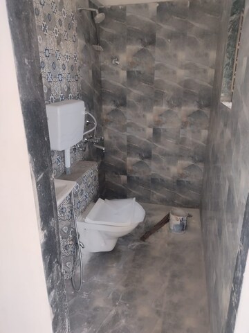 Bathroom in 2 BHK Apartment at Earth Darshan, Girgaon – for Rent