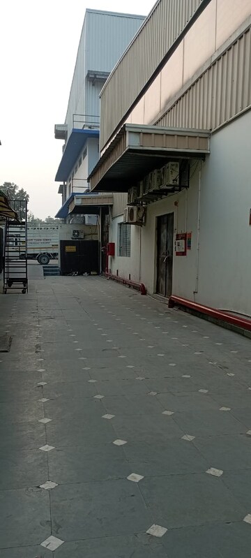  Warehouse For Rent in Upsidc Site B