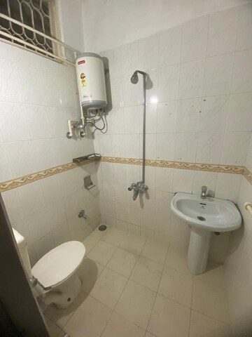 Bathroom in 1 BHK Apartment at Bandra West – for Rent