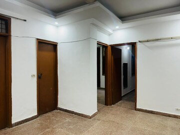 Room in 1 BHK Builder Floor at Saket – for Rent