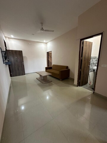 Room in 2 BHK Builder Floor at Sector 15i – for Rent