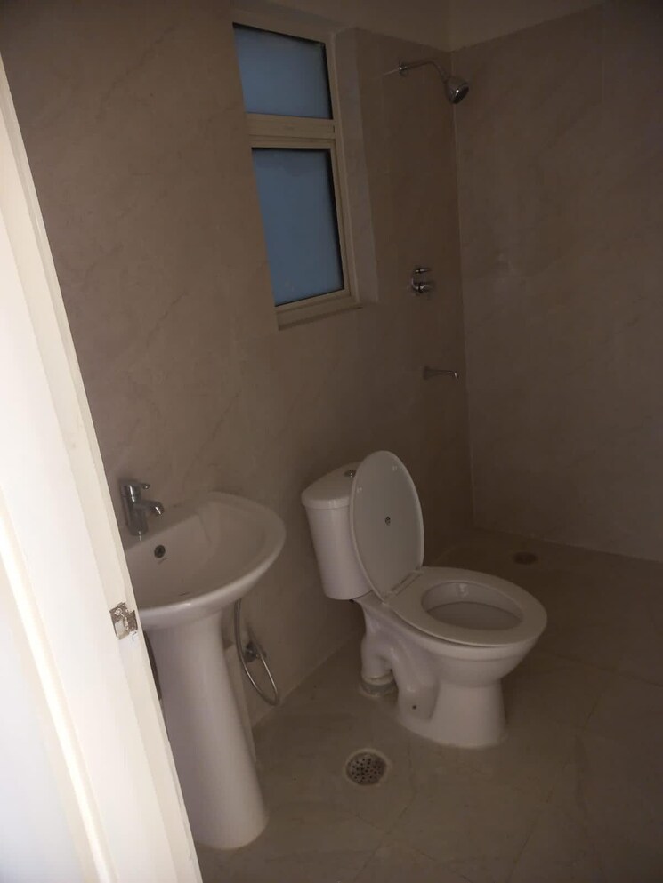 Bathroom, puri-aman-vilas 3 Bedroom 1440 Sq.Ft. Villa In Sector 89 Faridabad 8399068
