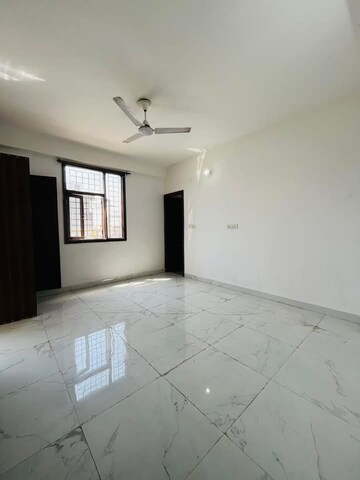 Bedroom in 1 BHK Apartment at Saket – for Rent