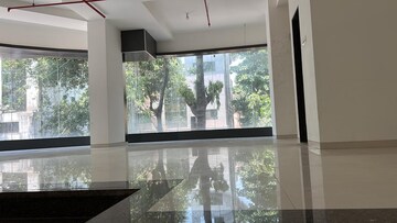  Showroom For Rent in Goregaon East