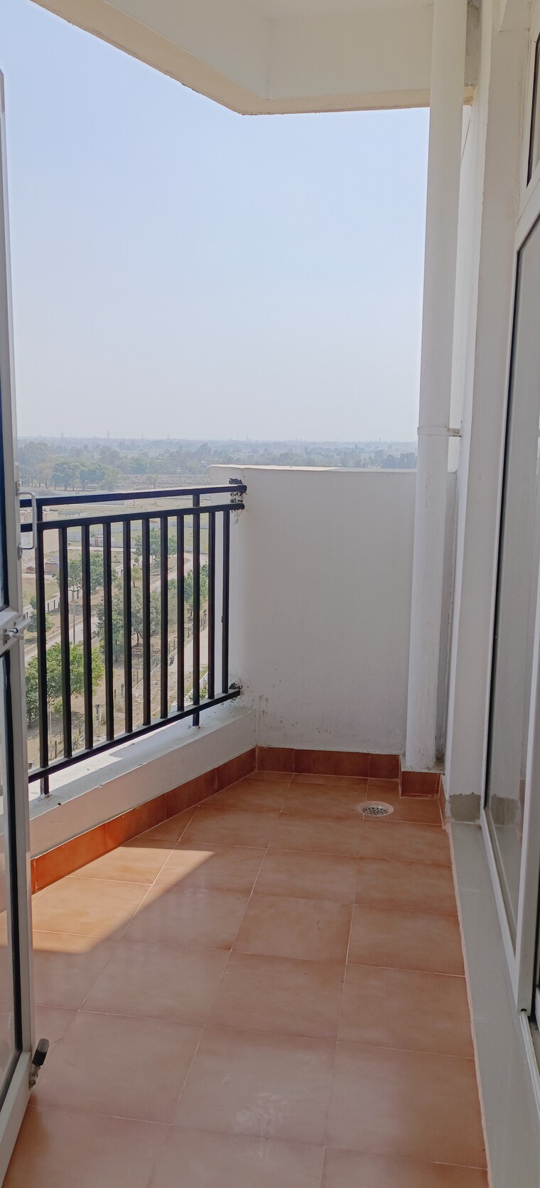 Balcony, ansal-celebrity-meadows 3.5 Bedroom 2010 Sq.Ft. Apartment In Sushant Golf City Lucknow 8399267