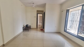 Room in 1 BHK Apartment at Shree Vallabh Tower, Malad West – for Rent