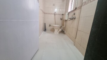 Bathroom in 1 BHK Apartment at Shree Vallabh Tower, Malad West – for Rent