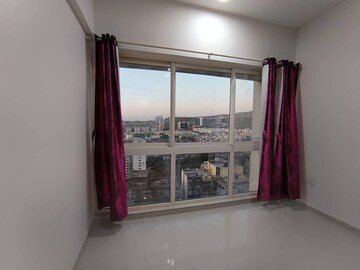 Room in 2 BHK Apartment at Omkar Ananta, Goregaon East – for Rent