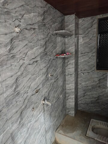 Bathroom in 1 BHK Builder Floor at Vasai West – for Rent