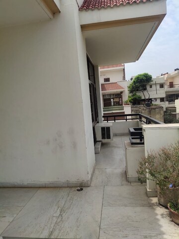 Balcony in 2 BHK Independent House at Sector 21 – for Rent