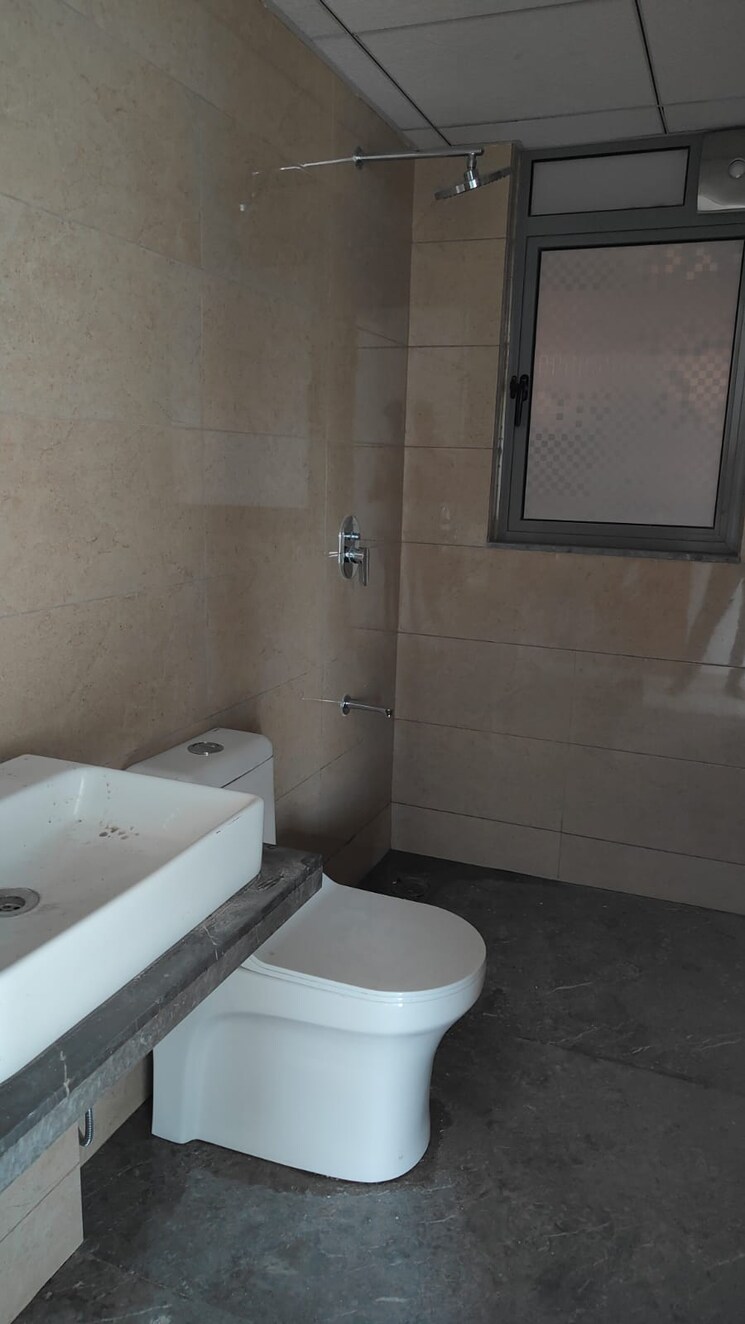 Bathroom, kalpataru-immensa 2 Bedroom 760 Sq.Ft. Apartment In Kolshet Road Thane 8399336