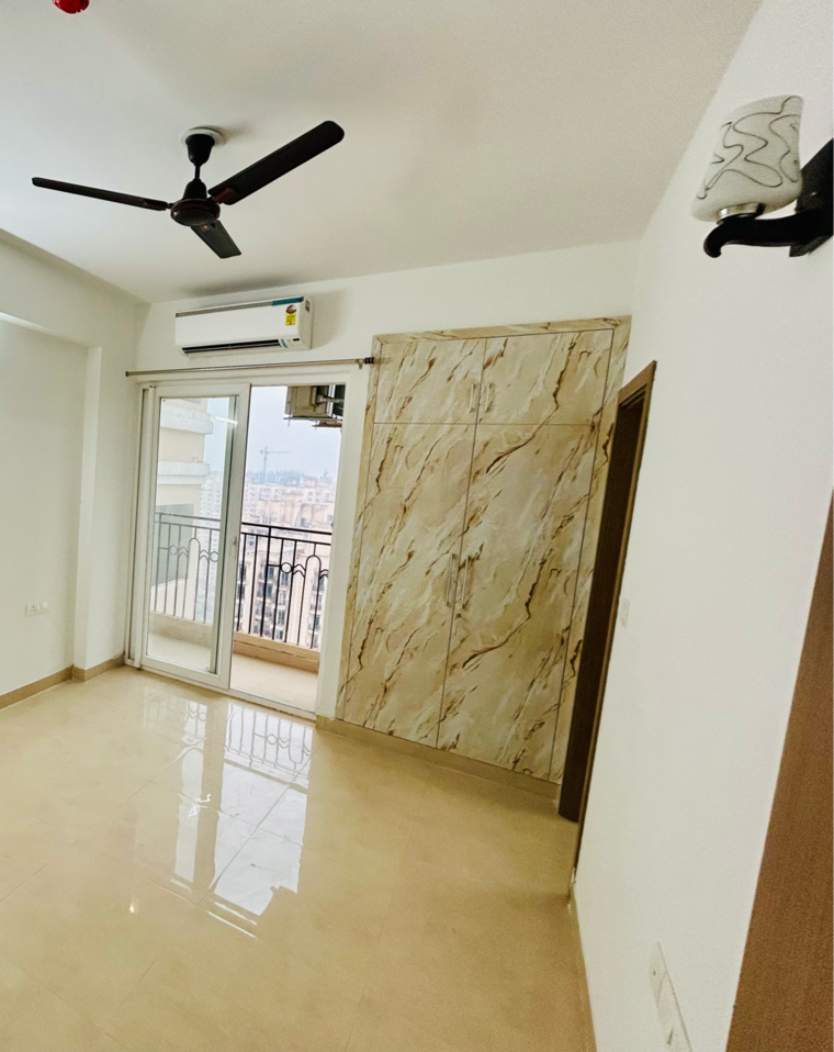 Room, ats-nobility 3.5 Bedroom 1675 Sq.Ft. Apartment In Haibatpur Greater Noida 8399345