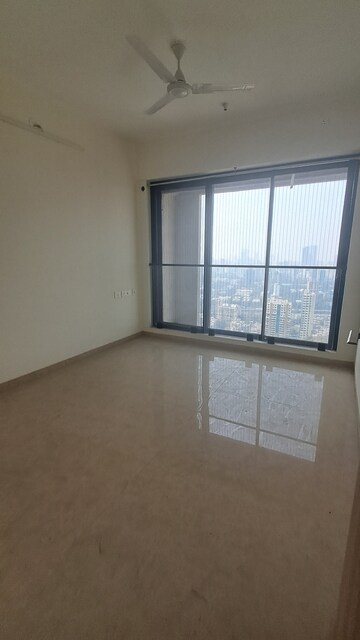 Room in 2 BHK Apartment at Dosti Eastern Bay, Wadala – for Rent