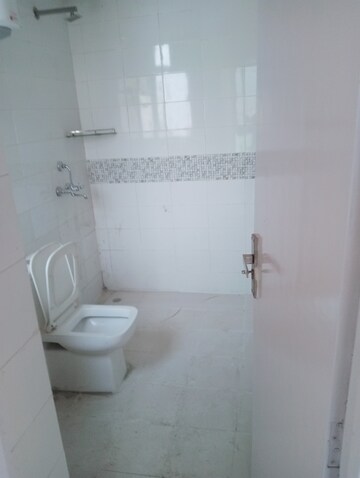Bathroom in 2 BHK Apartment at Unitech The Residences Sector 33, Sector 33 – for Rent