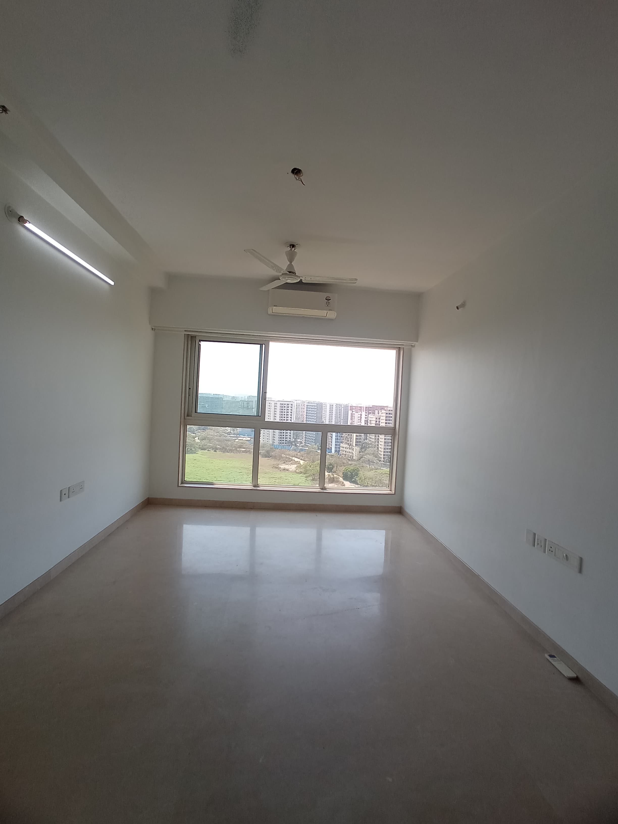 2 BHK Apartment For Sale in Adani The Views