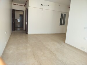Room in 3 BHK Apartment at Kalpataru Radiance, Goregaon West – for Sale