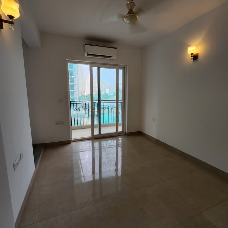 Room, ats-nobility 3.5 Bedroom 1675 Sq.Ft. Apartment In Haibatpur Greater Noida 8399372
