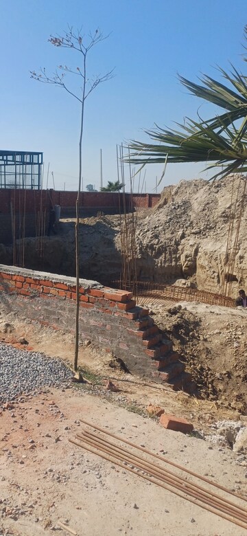  Plot For Sale in Jewar