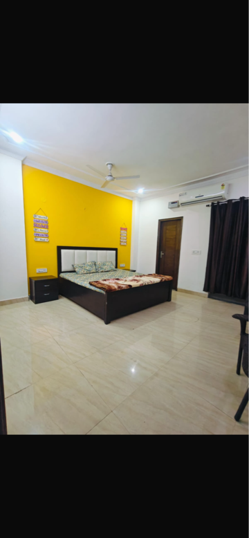 1 RK Builder Floor For Rent in Sector 24