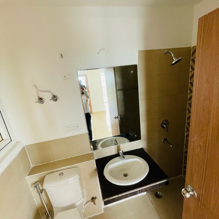 Bathroom, ats-nobility 3.5 Bedroom 1675 Sq.Ft. Apartment In Haibatpur Greater Noida 8399435