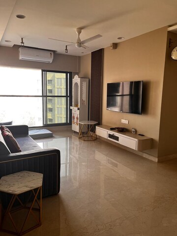 2.5 BHK Apartment For Rent in Hubtown Hillcrest JVLR, Andheri East