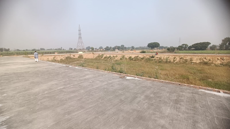 Plot For Sale in Green City 2
