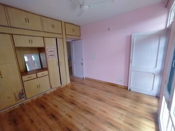 Bedroom in 3 BHK Apartment at Panchkula Urban Estate – for Rent
