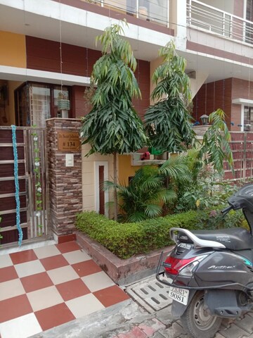 Parking in 4 BHK Independent House at Greater Mohali – for Sale