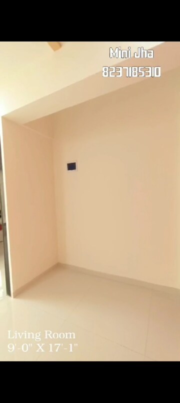Room in 1 BHK Apartment at Shriram Tower, Nalasopara West – for Sale