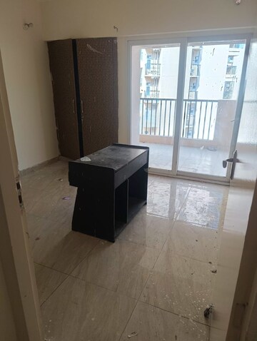 Master Bedroom in 4 BHK Villa at Panchsheel Villas, Sector 16 Greater Noida – for Rent