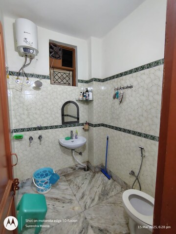 Bathroom in 2 BHK Builder Floor at Sector 23 – for Rent